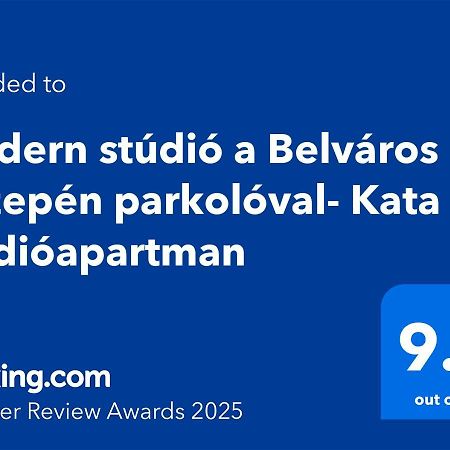 Modern Studio A Belvaros Koezepen Parkoloval- Kata Studioapartman 기오르 외부 사진