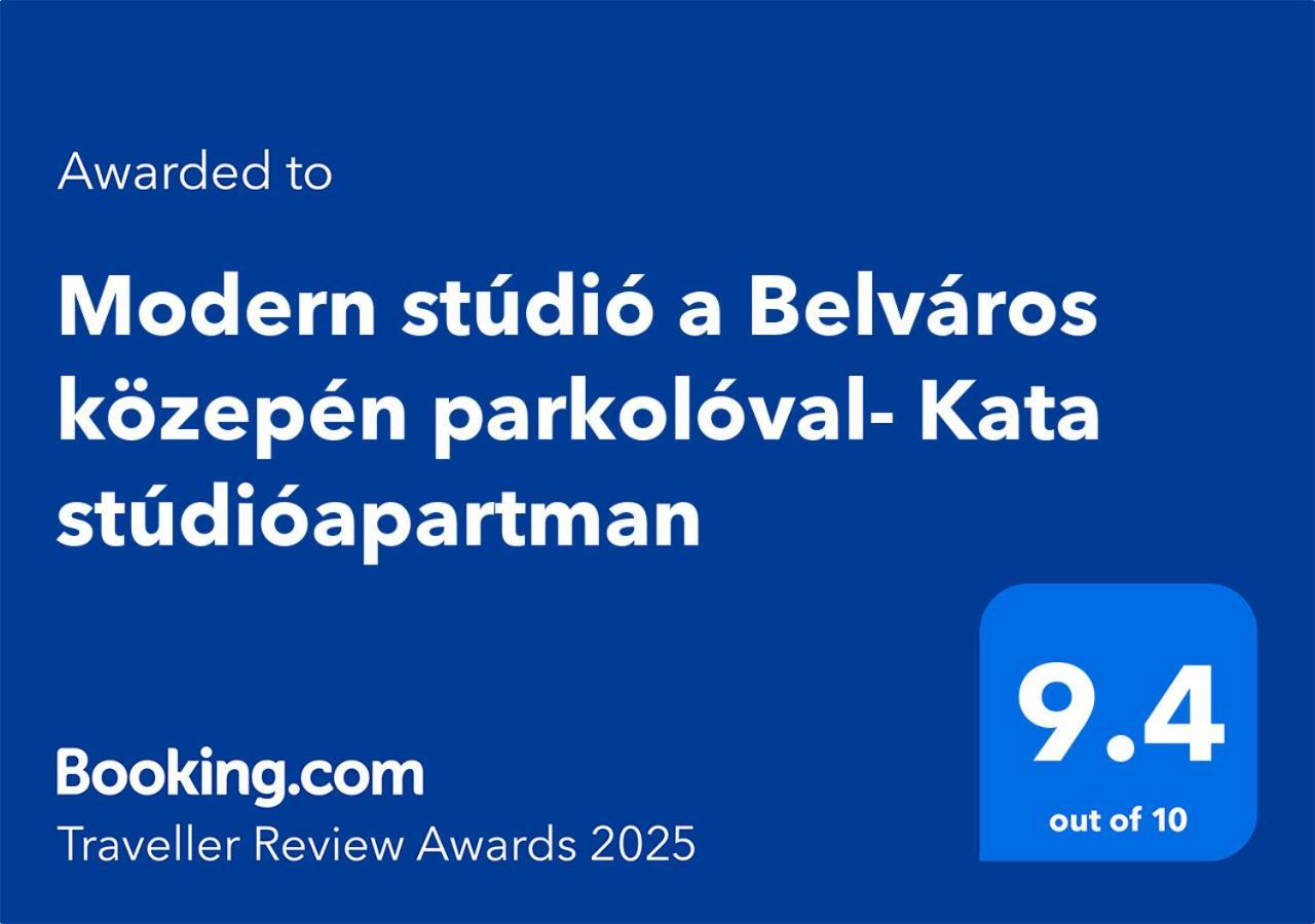 Modern Studio A Belvaros Koezepen Parkoloval- Kata Studioapartman 기오르 외부 사진